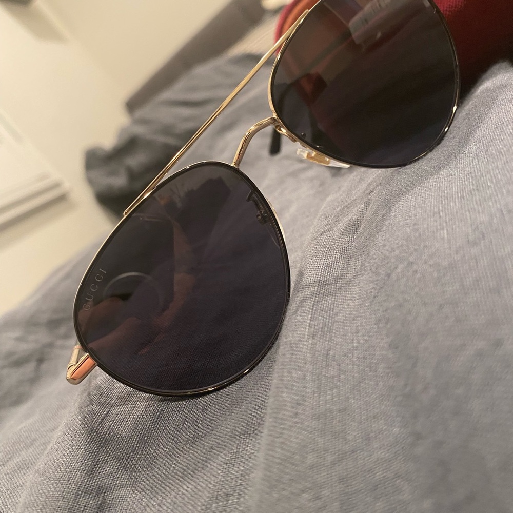 NEW GUCCI Sunglasses GG0388SA 56-16-150 Brand New Aviator Black And Gold - Picture 2 of 4